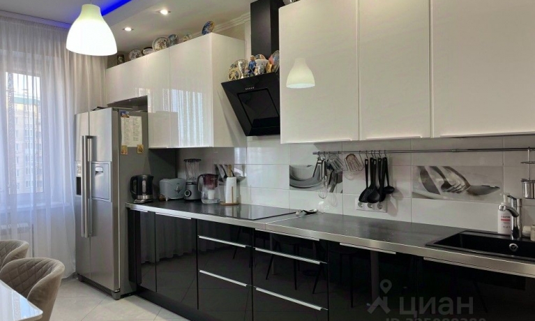 Продажа квартиры 4-комн.<br /> по адресу г. Омск,  ул. Транссибирская, 6