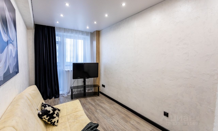 Продажа квартиры 1-комн.<br /> по адресу г. Омск,  б-р. М.М.Кузьмина, 5