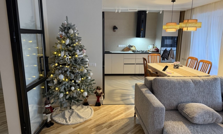 Продажа квартиры 4-комн.<br /> по адресу г. Омск,  ул. Сулеймана Стальского, 12