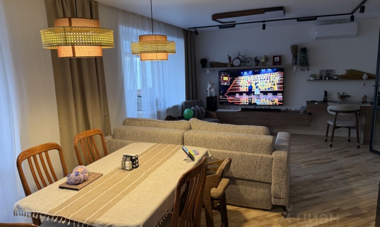 Продажа квартиры 4-комн.<br /> по адресу г. Омск,  ул. Сулеймана Стальского, 12