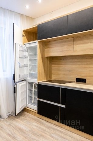 Продажа квартиры 1-комн.<br /> по адресу г. Омск,  б-р. М.М.Кузьмина, 5