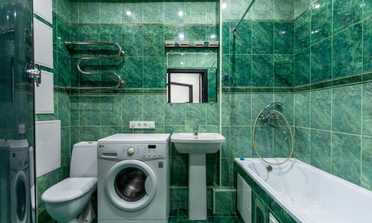 Продажа квартиры 1-комн.<br /> по адресу г. Омск,  б-р. М.М.Кузьмина, 5