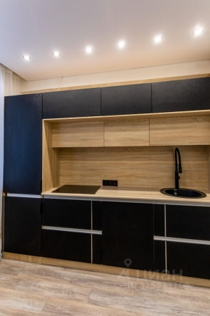 Продажа квартиры 1-комн.<br /> по адресу г. Омск,  б-р. М.М.Кузьмина, 5