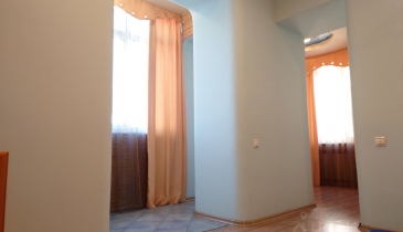 г. Омск,  ул. Яковлева, 112 к1