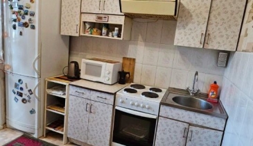 г. Омск,  ул. Полторацкого, 52