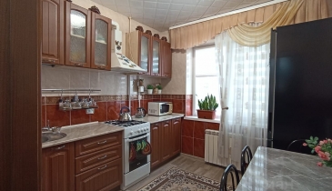 г. Омск,  ул. Чернышевского, 80