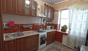 г. Омск,  ул. Чернышевского, 80