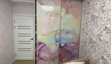 г. Омск,  ул. Дмитриева, 11