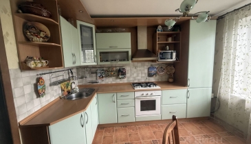 г. Омск,  ул. Крыловская, 48