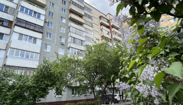 г. Омск,  ул. 20 лет РККА, 61 к1
