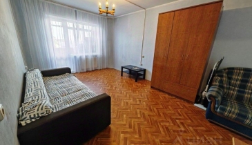 г. Омск,  ул. 4-я Линия, 178