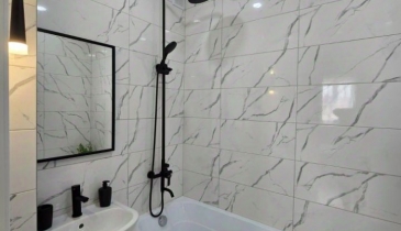 г. Омск,  пр-кт. Менделеева, 44 к4