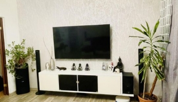 с. Троицкое, Омский р-н, с. Троицкое, б-р. Школьный, 2