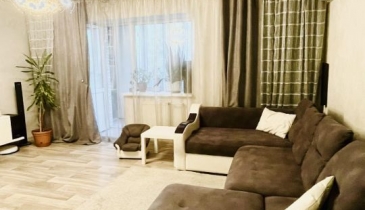 с. Троицкое, Омский р-н, с. Троицкое, б-р. Школьный, 2