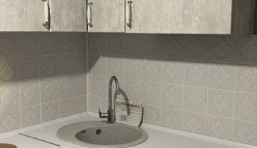 г. Омск,  ул. Калинина, 10