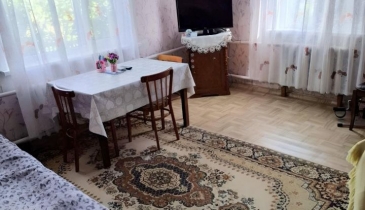 с. Николаевка, Черлакский р-н, с. Николаевка, ул. Новая, 5