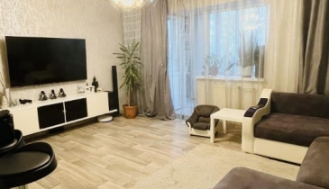 с. Троицкое, Омский р-н, с. Троицкое, б-р. Школьный, 2