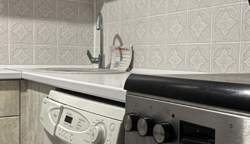 г. Омск,  ул. Калинина, 10