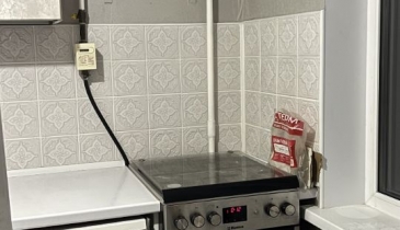 г. Омск,  ул. Калинина, 10