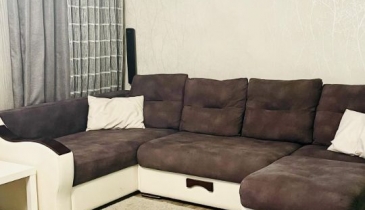 с. Троицкое, Омский р-н, с. Троицкое, б-р. Школьный, 2