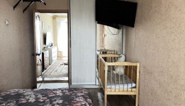 г. Омск,  ул. Володарского, 122