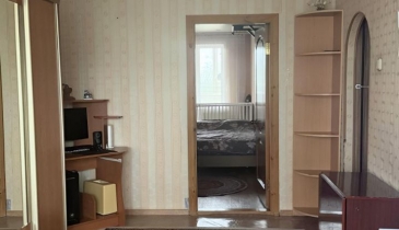 г. Омск,  ул. Володарского, 122