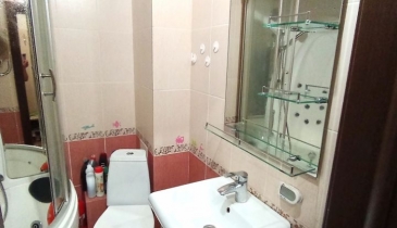 г. Омск,  ул. 70 лет Октября, 15