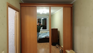 г. Омск,  пл. Ленинградская, 1