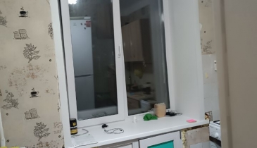 г. Омск,  пл. Ленинградская, 1