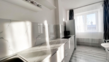 г. Омск,  ул. Куйбышева, 113 к1