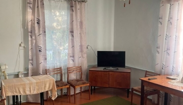 с. Соляное, с. Соляное, ул. Школьная, 5