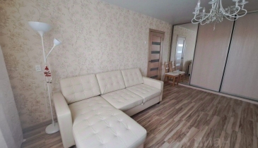 г. Омск,  ул. Иртышская Набережная, 46