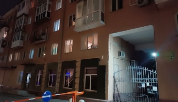 г. Омск,  пл. Ленинградская, 1