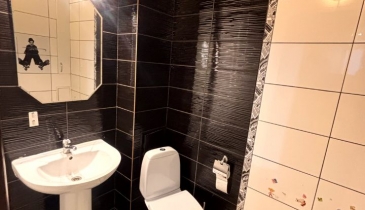 г. Омск,  б-р. Архитекторов, 2 к1