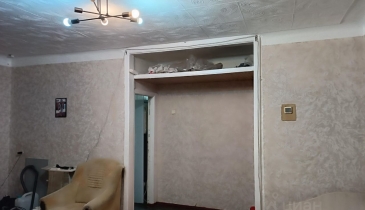 г. Омск,  пл. Ленинградская, 1