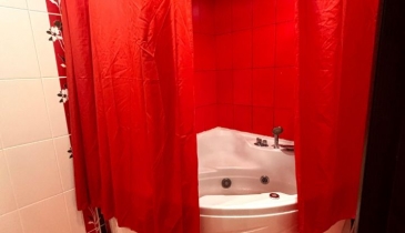 г. Омск,  б-р. Архитекторов, 2 к1