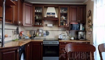 г. Омск,  ул. 7-я Линия, 190