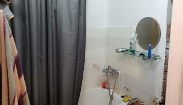 г. Омск,  пл. Ленинградская, 1