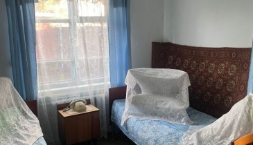 с. Соляное, с. Соляное, ул. Школьная, 5