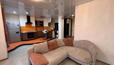 г. Омск,  б-р. Архитекторов, 2 к1