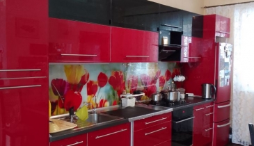 г. Омск,  ул. Ореховая, 18