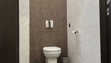 г. Омск,  пр-кт. Комарова, 14 к1