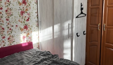 г. Омск,  ул. Блюхера, 18