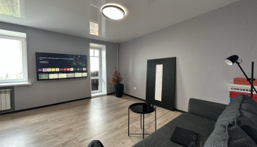 г. Омск,  ул. Челюскинцев, 90