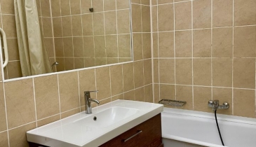 г. Омск,  ул. Братская, 19