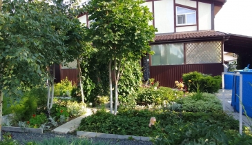 г. Омск,  ул. Ореховая, 18