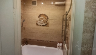 г. Омск,  ул. В.Иванова, 15