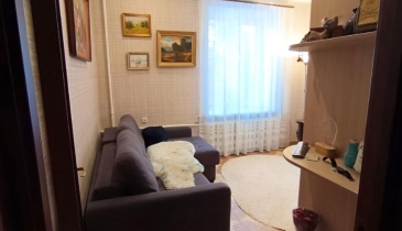 г. Омск,  ул. Октябрьская, 122