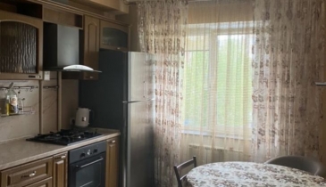 г. Омск,  ул. Крупской, 27 к1