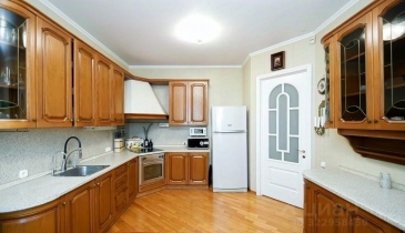 г. Омск,  пр-кт. Карла Маркса, 61/1